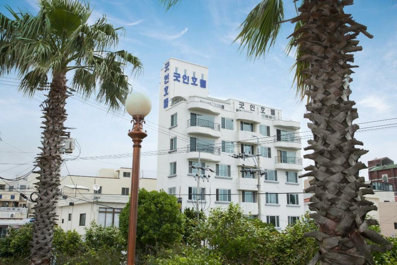 Hotel Good Inn Seogwipo Dış mekan fotoğraf