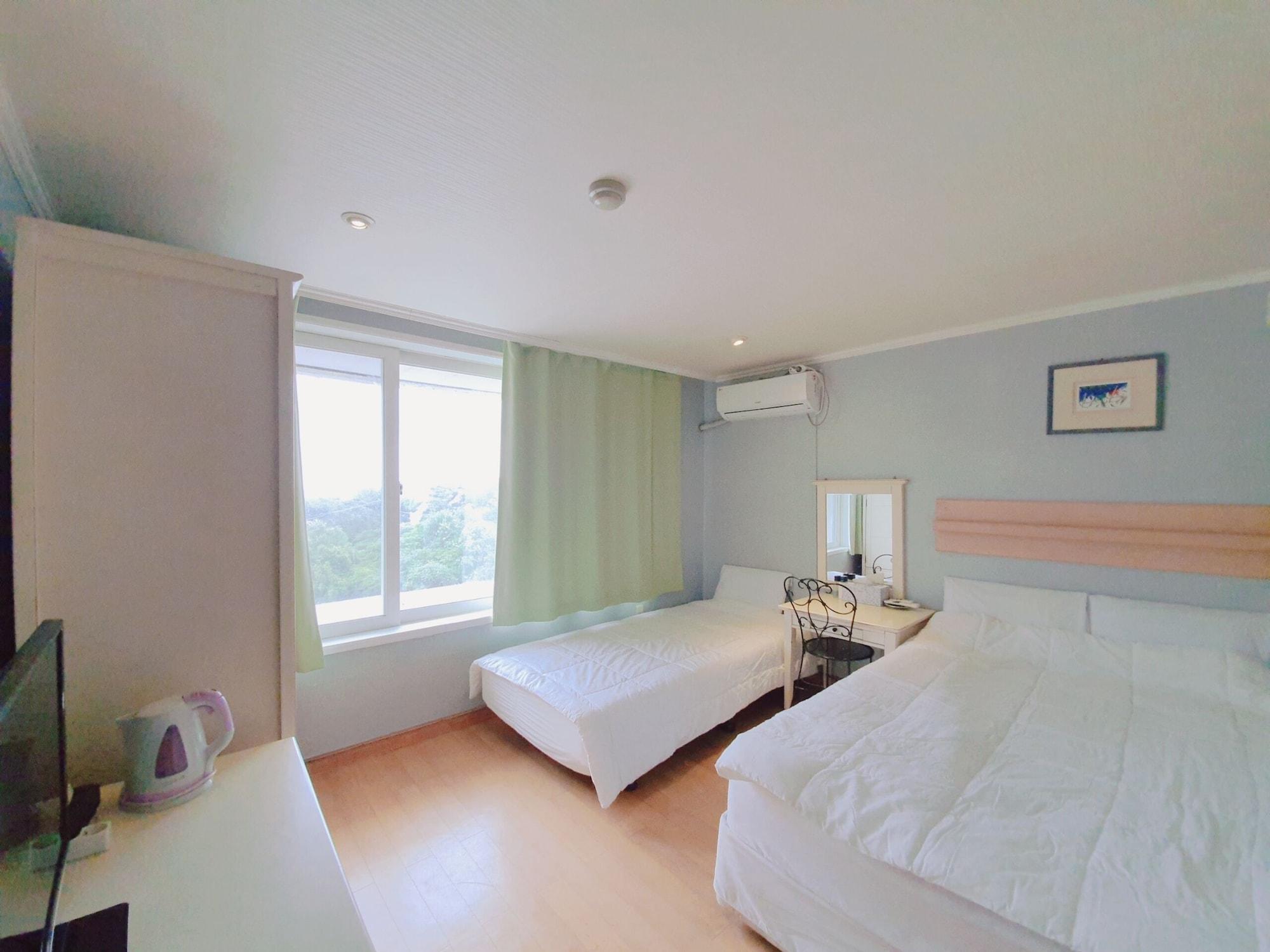 Hotel Good Inn Seogwipo Dış mekan fotoğraf