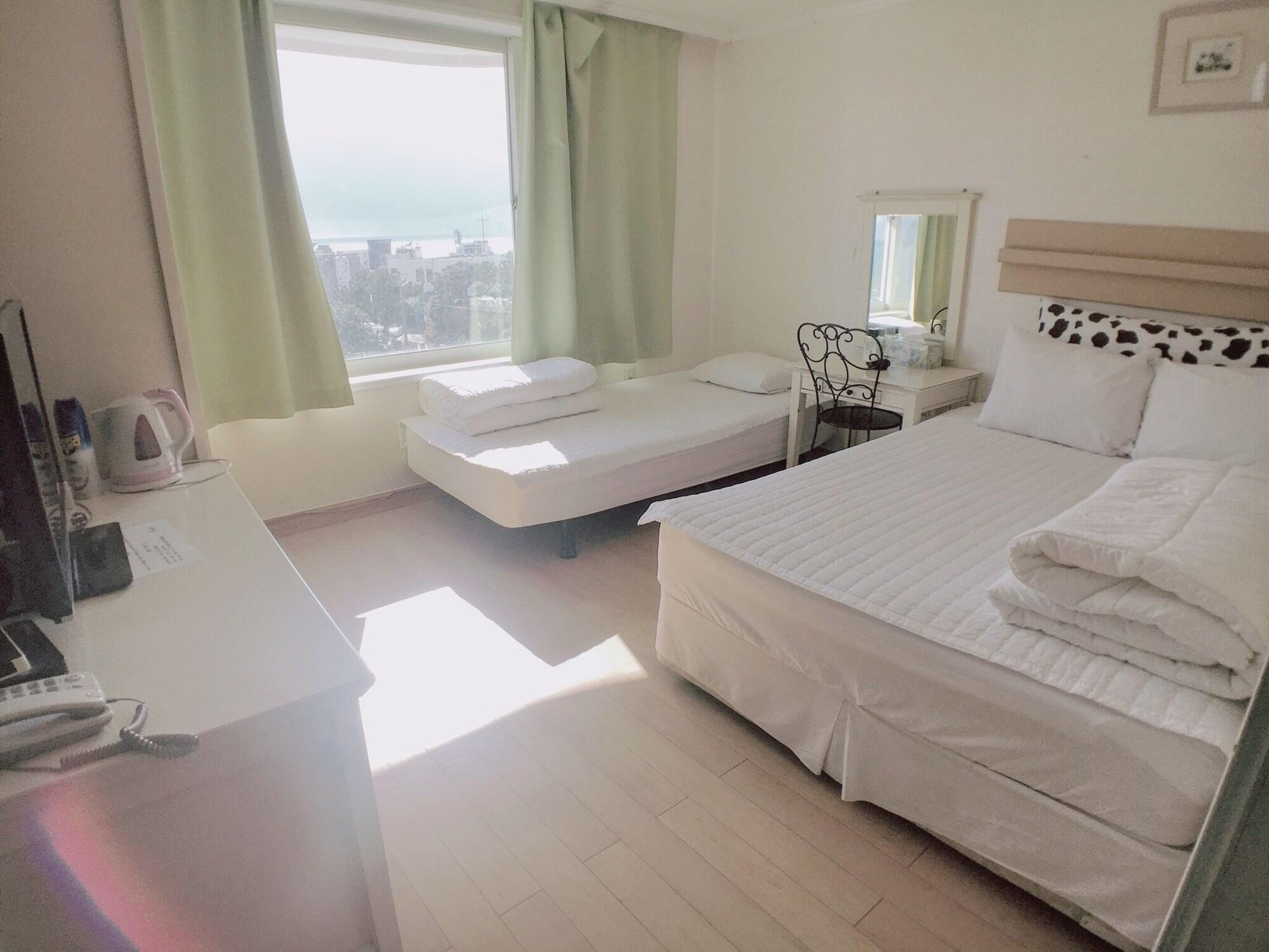 Hotel Good Inn Seogwipo Dış mekan fotoğraf