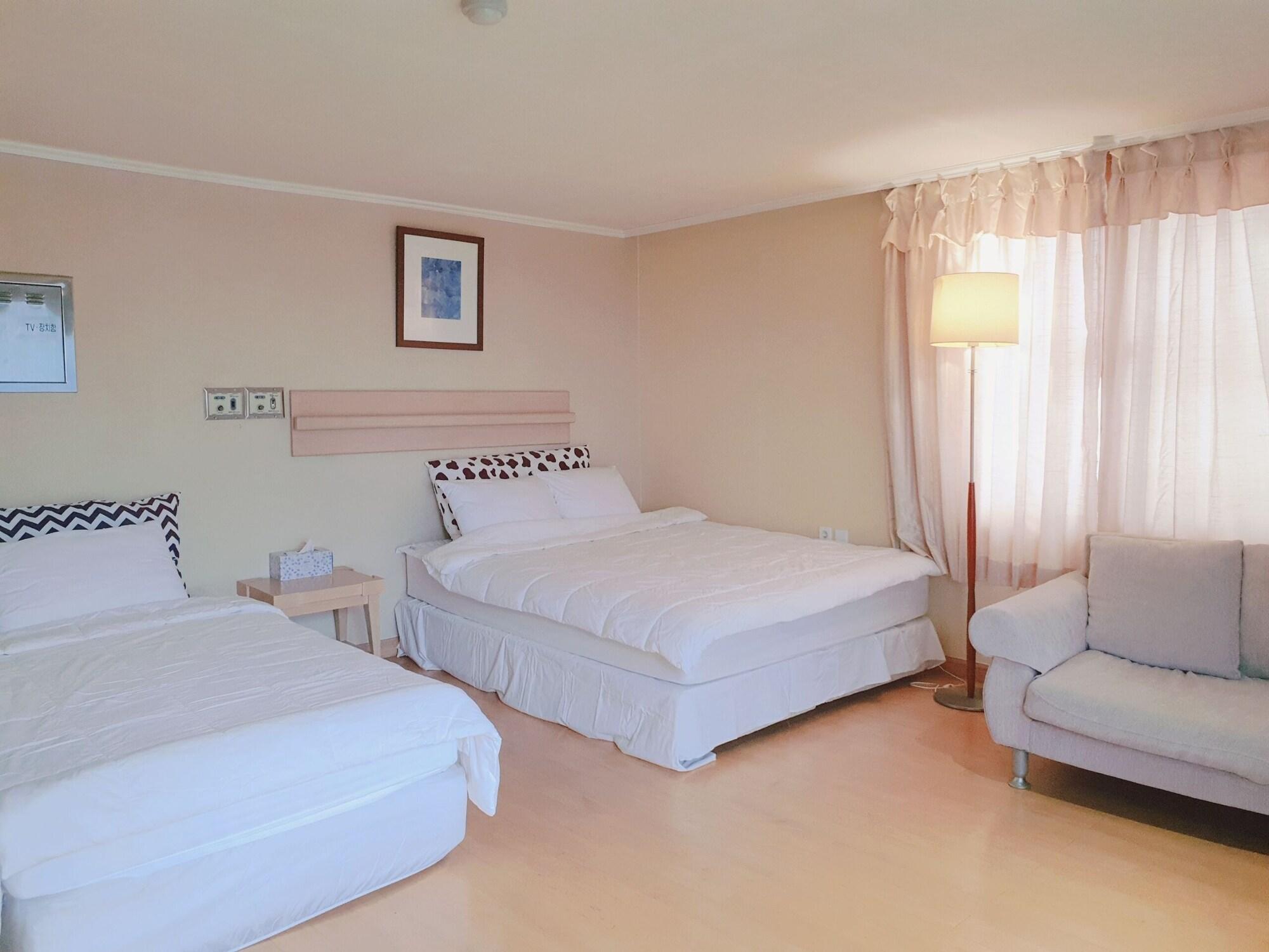 Hotel Good Inn Seogwipo Dış mekan fotoğraf