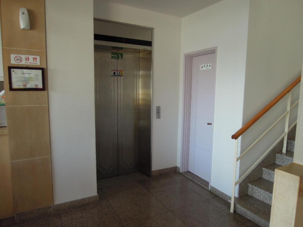 Hotel Good Inn Seogwipo Dış mekan fotoğraf
